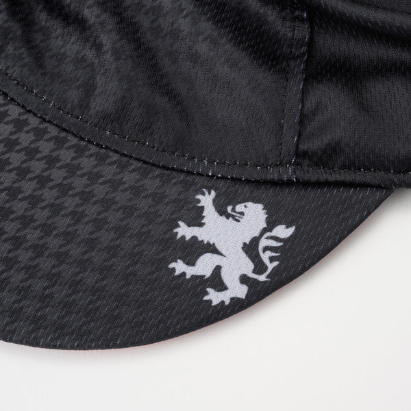 Cycle cap houndstooth gradation