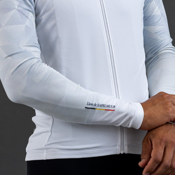 light warm jersey fragment