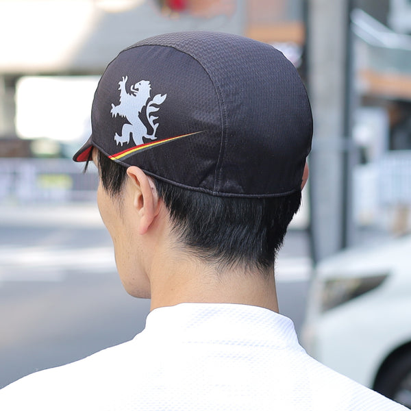 Cycle cap houndstooth gradation