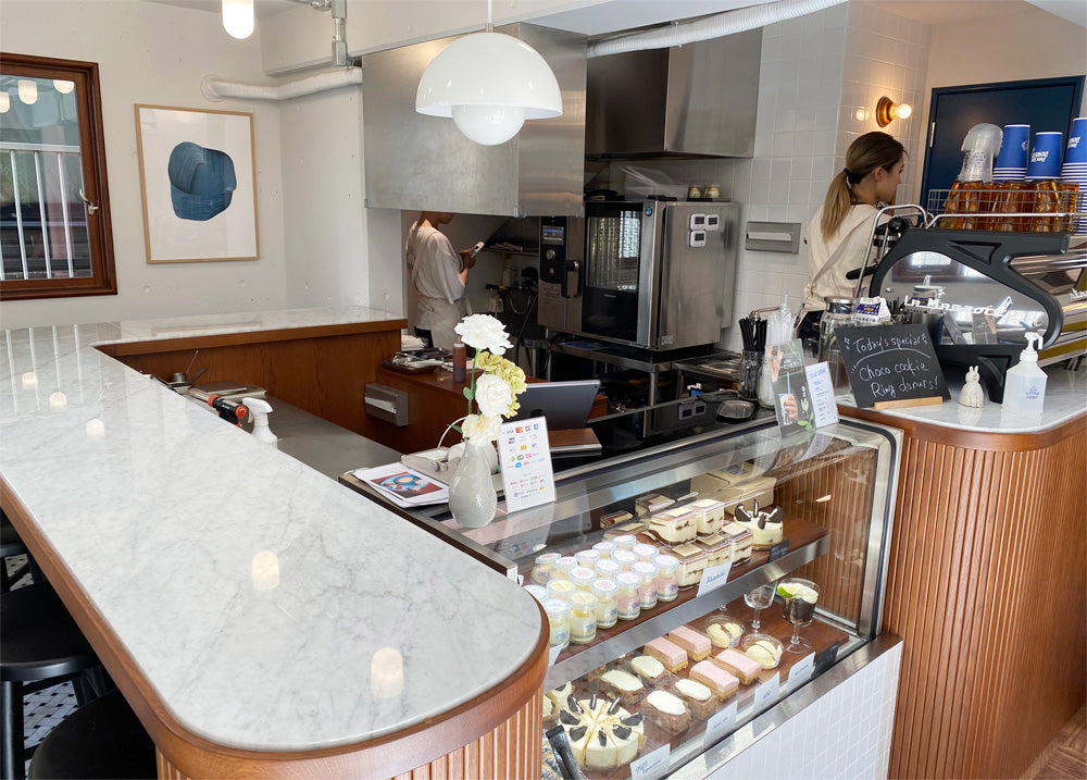 カフェザサン05